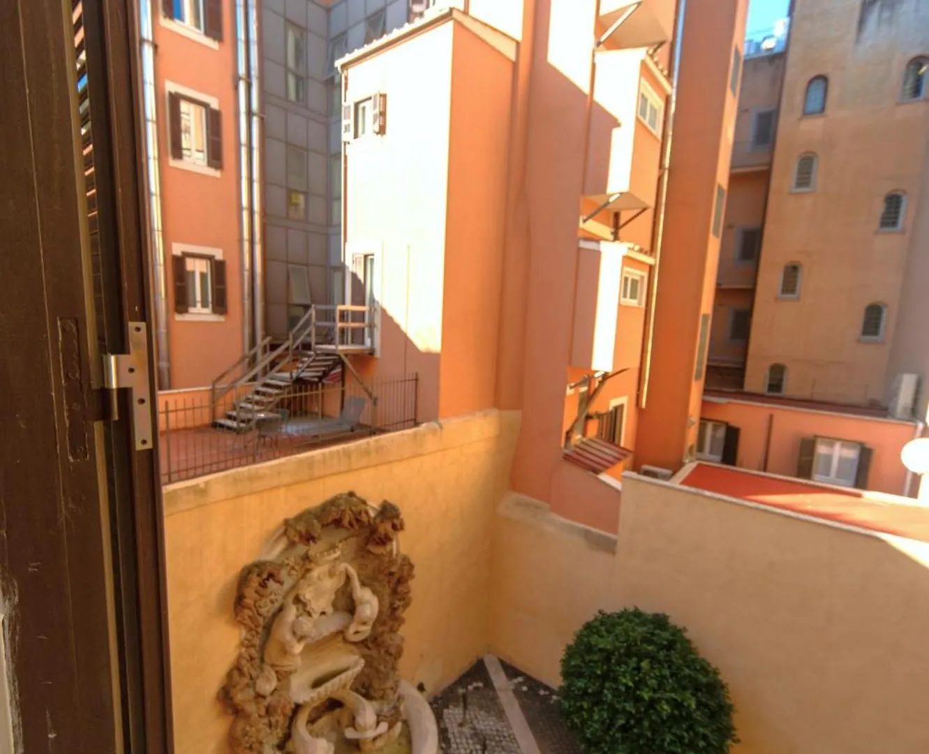 Apartment Bernini Stay, Next To Trevi Fountain Rome