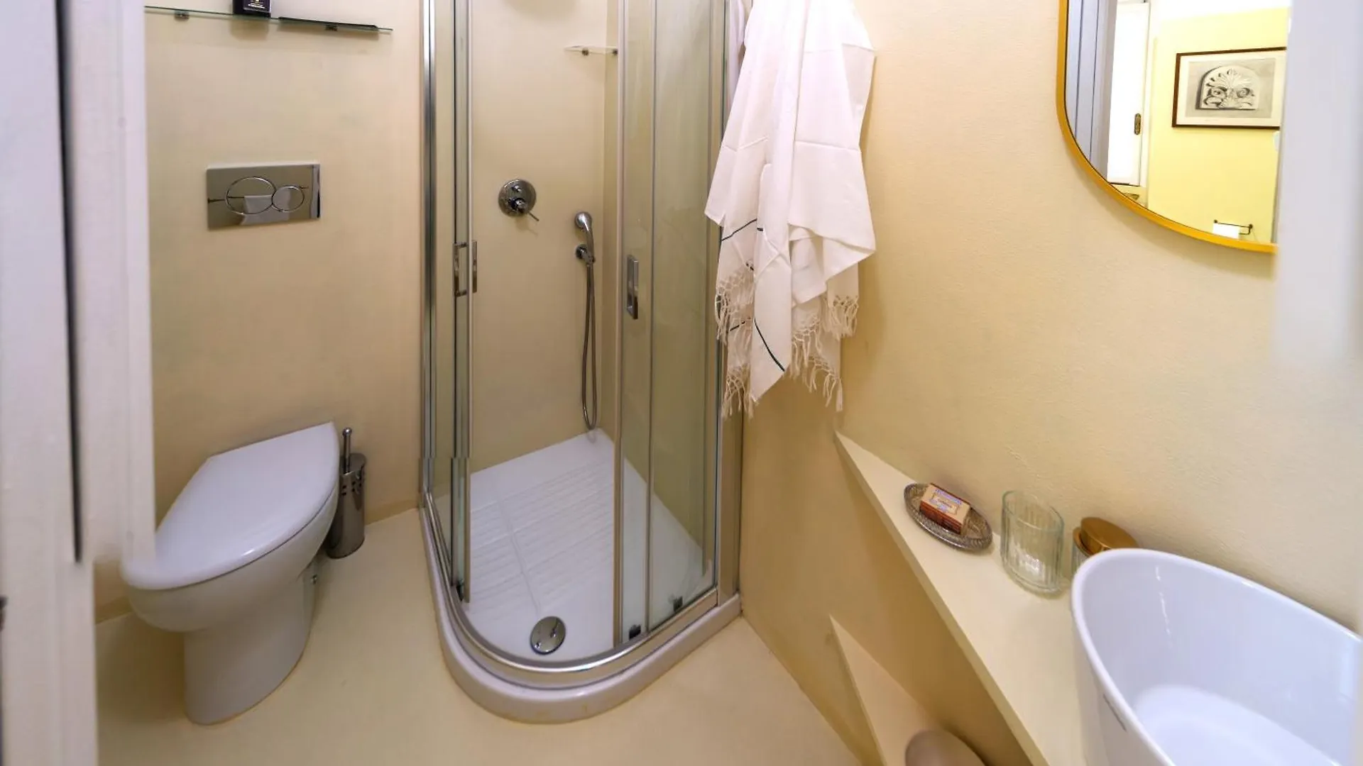 Bernini Stay, Next To Trevi Fountain Rome Apartment