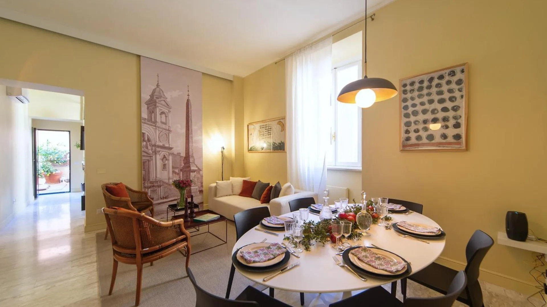Bernini Stay, Next To Trevi Fountain contacts